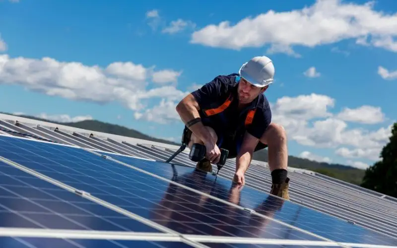 solar panel installer company