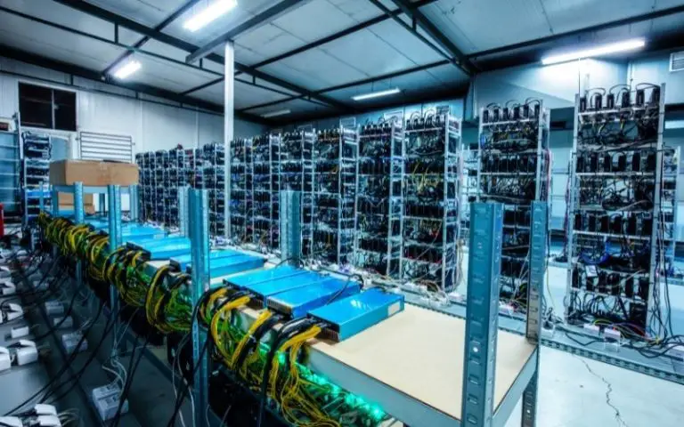 siolar powerd crypto mining farm